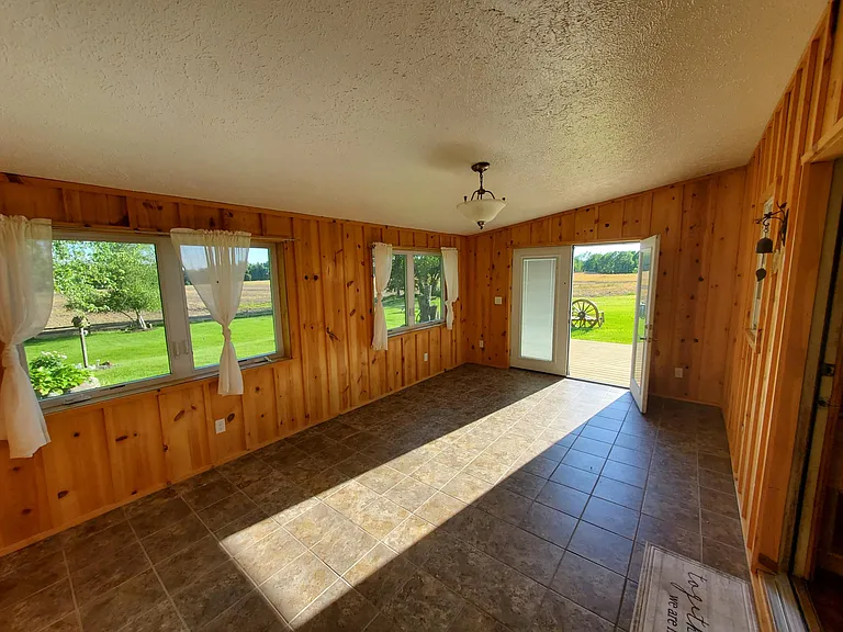 6632 Cedar Creek Rd — Photo 8