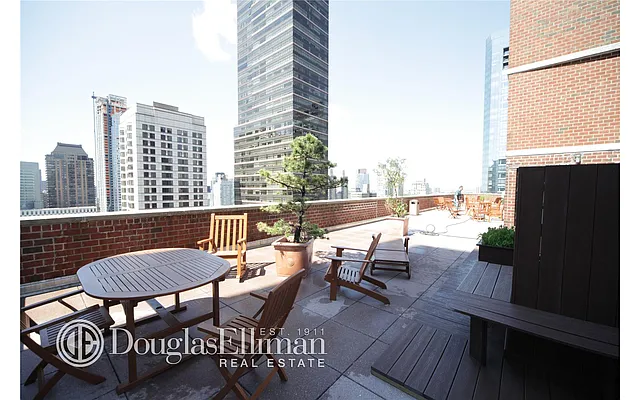 Sold by Douglas Elliman | media 16
