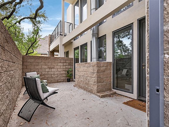 3rd image of 5815 Boca Raton Dr