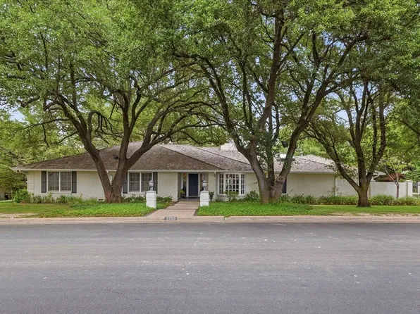 2209 Canterbury Dr, Fort Worth, TX 76107