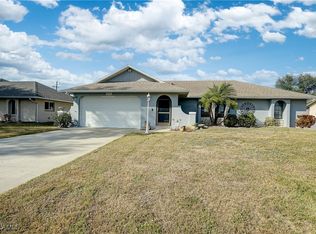 626 SE 2nd Ave, Cape Coral, FL 33990