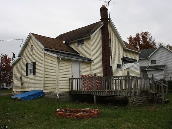 2nd image of 100 W 10th St