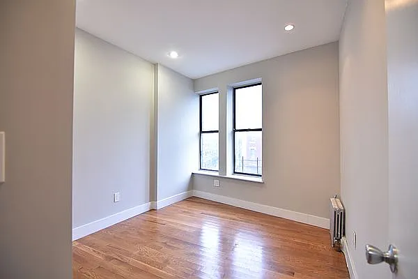 Rented by Bruma Realty LLC | media 7