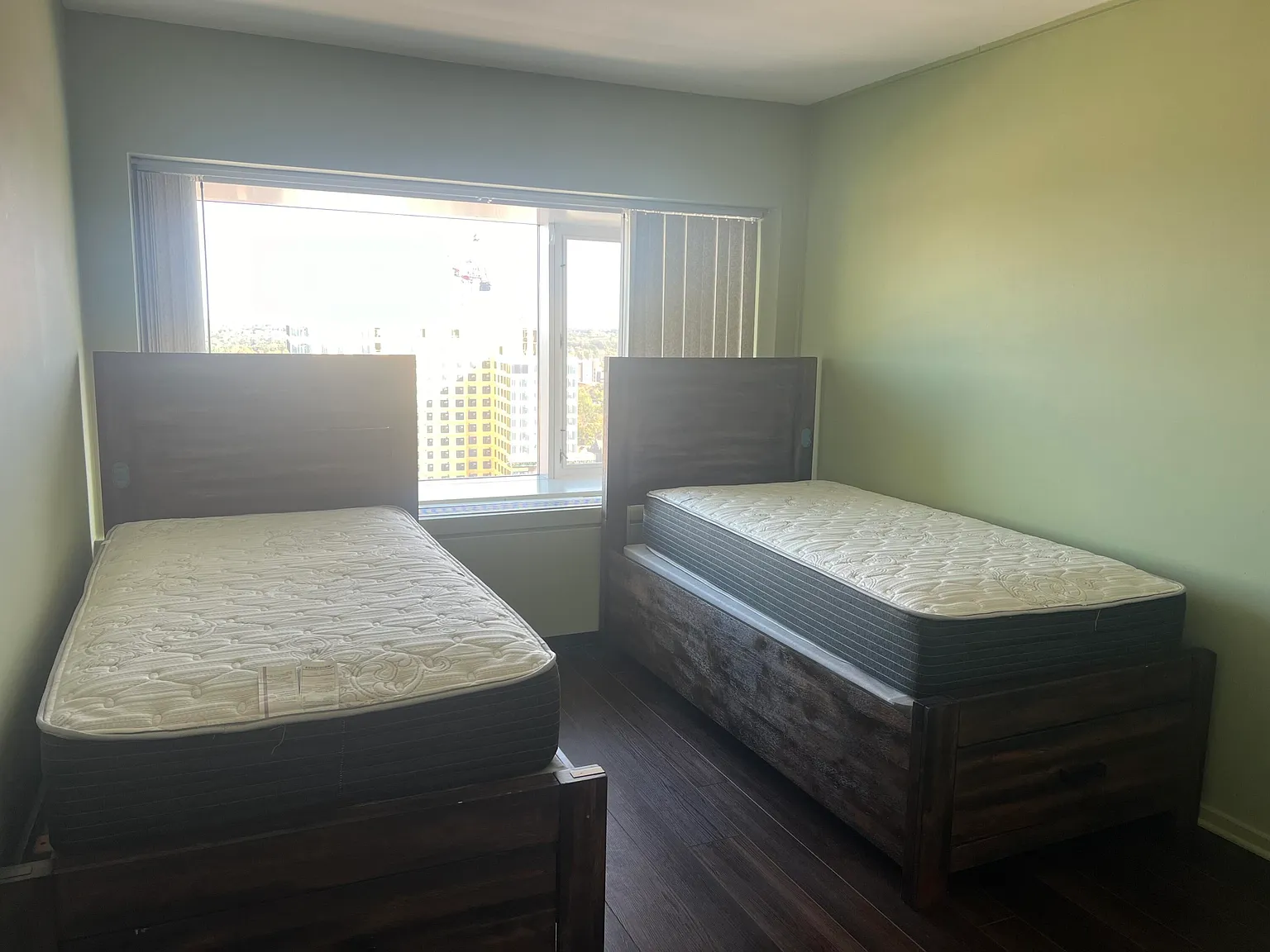1 bed, 1.5 bath, 430 sqft, $2,300 — Photo 4