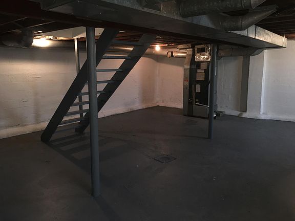3rd image of 632 Wayskin Dr