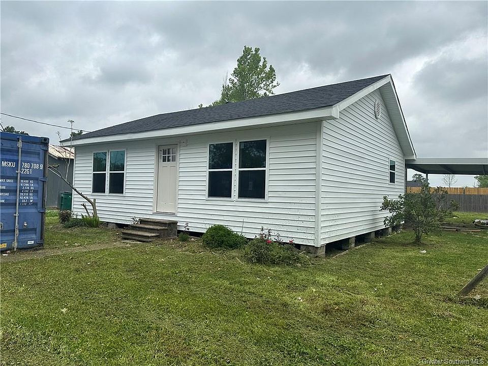 2nd image of 2405 Greenbriar Rd