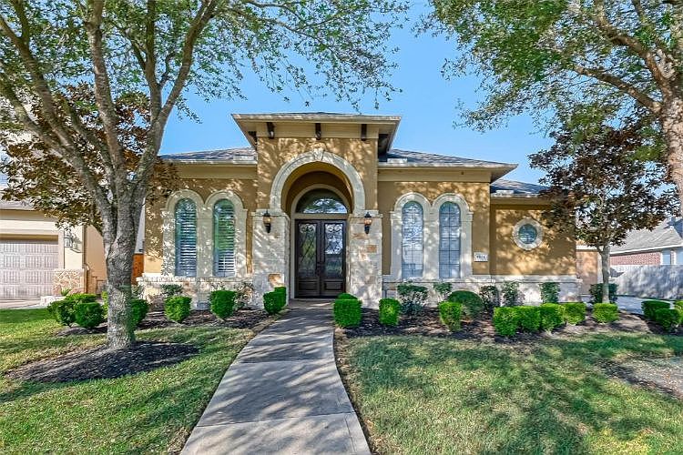 1st image of 4814 Bell Mountain Dr