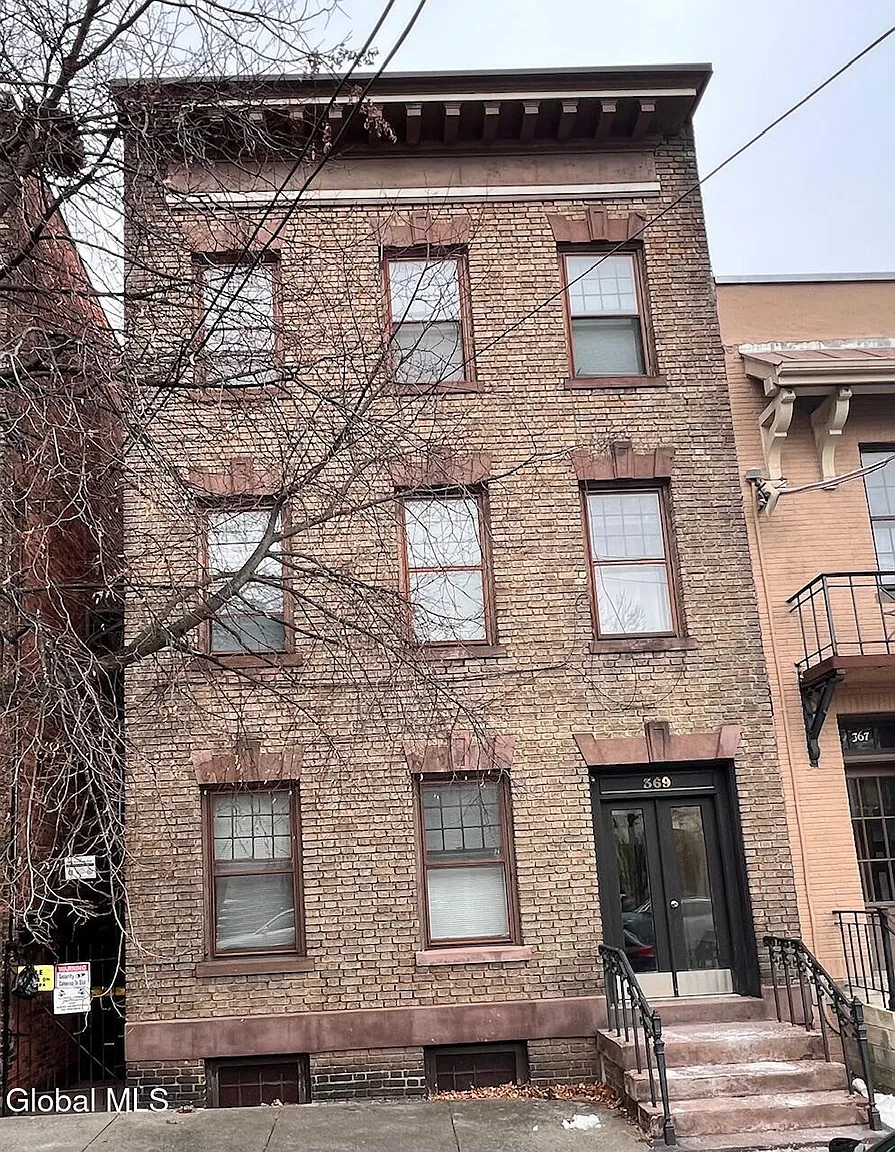 369 Hudson Avenue photo 1