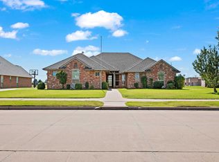 5209 Deerfield Ave, Enid, OK 73703