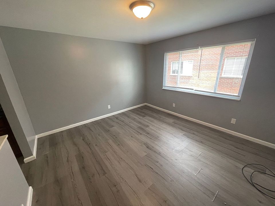 1st image of 807-809 W Courtois St #807-C