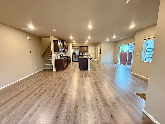 5th image of 3532 Hoffman Hill Blvd