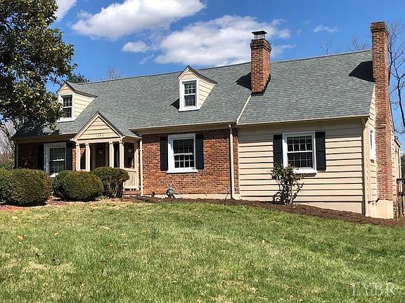 2nd image of 1640 Spottswood Pl