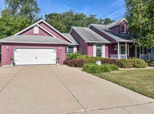 4519 W Rotamer Rd, Janesville, WI 53546