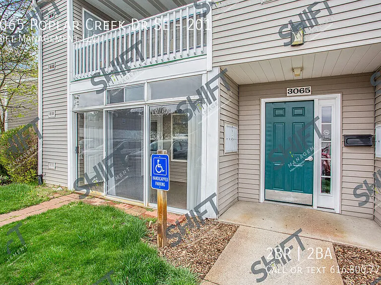 3065 Poplar Creek Dr SE #201 — Photo 1