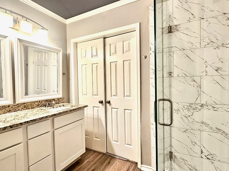 500 Lake Forest Dr — Photo 16