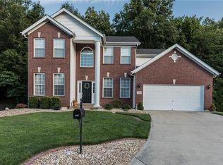 732 Hilltop Woods Ct, Eureka, MO