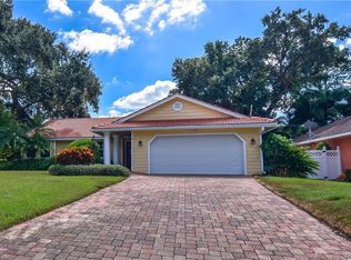 11620 Oak Ave, Seminole, FL 33772