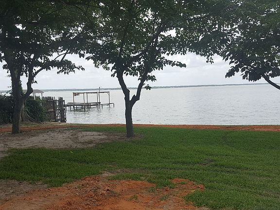 3rd image of 668 Hidden Valley Dr