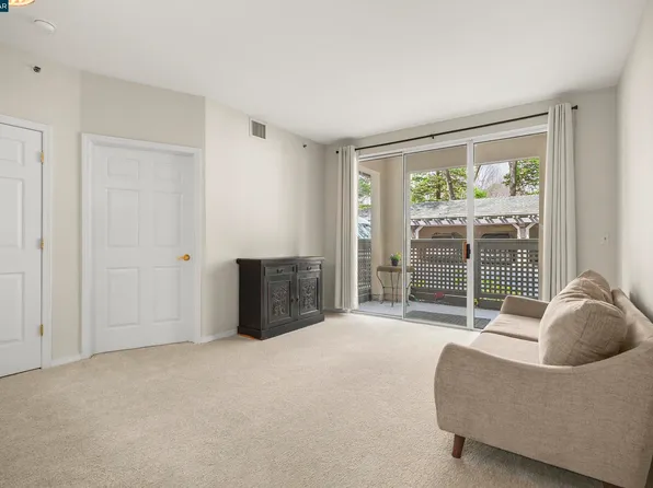 1840 Tice Creek Dr APT 2108, Walnut Creek, CA 94595