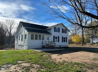 886 Ridge Rd, Ontario, NY 14519