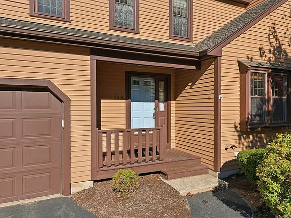 3rd image of 23 Hawthorne Vlg APT A