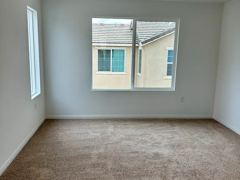 1261 Galaxy Way — Photo 24