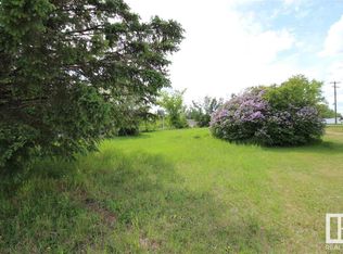 4816 51st St, Redwater, AB T0A2W0