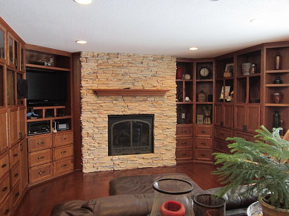 4th image of 4701 Marigold Ave N