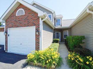 1367 Grandview Ct, Algonquin, IL 60102