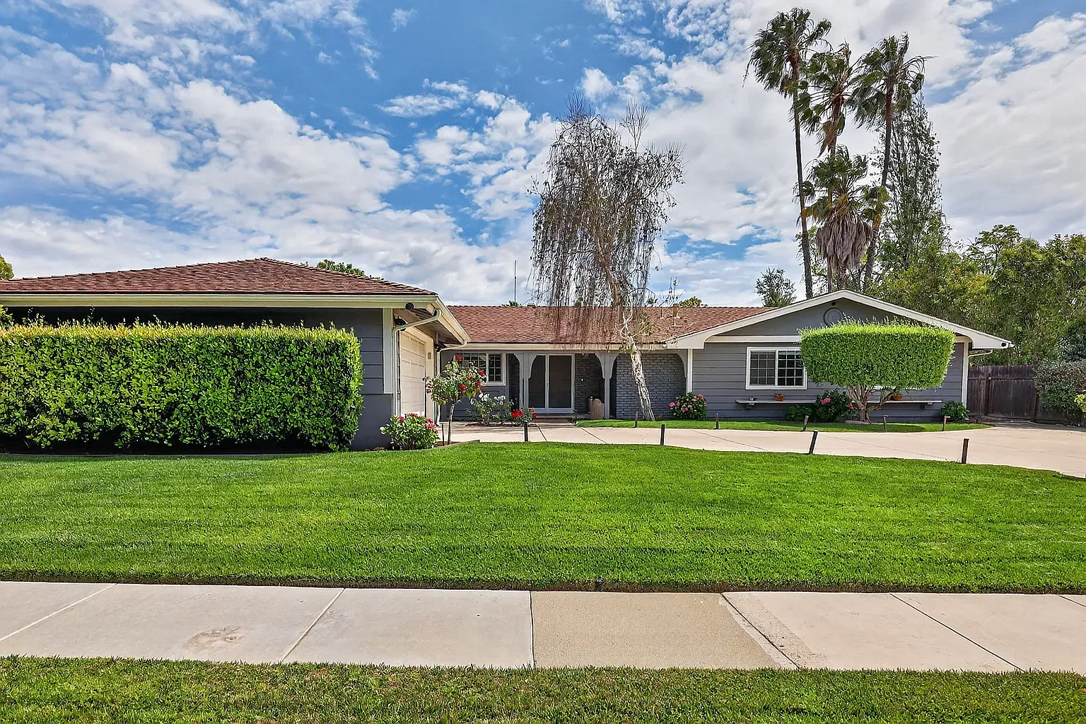 4 bed, 2023 sqft, $7,000 — Photo 1