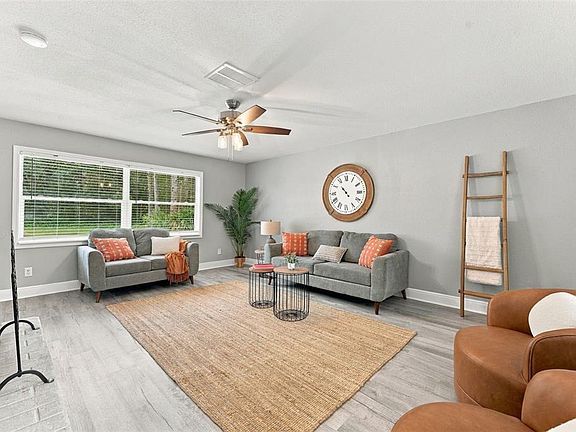 4th image of 17818 DEERFIELD DRIVE
