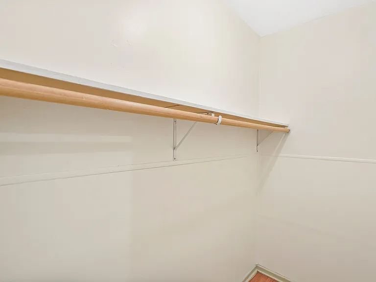 2524 James M Wood Blvd #202 — Photo 10