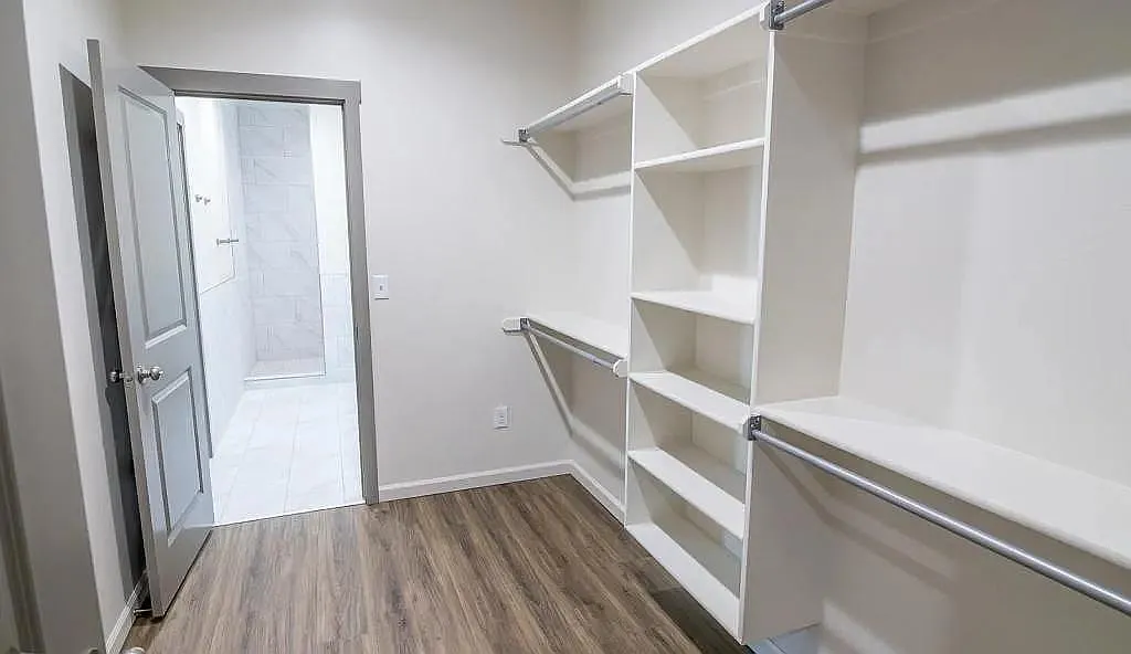 4 Emerald Ct — Photo 3
