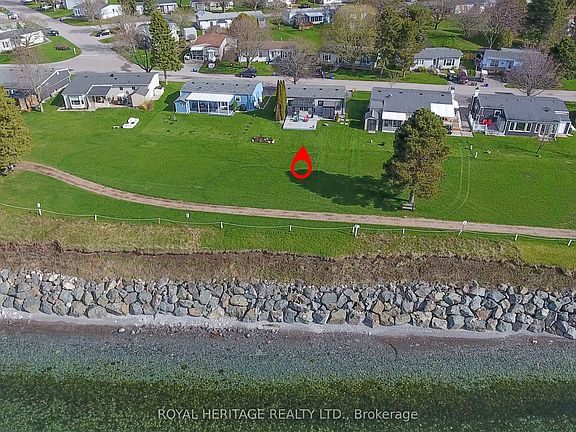 3rd image of 43 Bluffs Rd