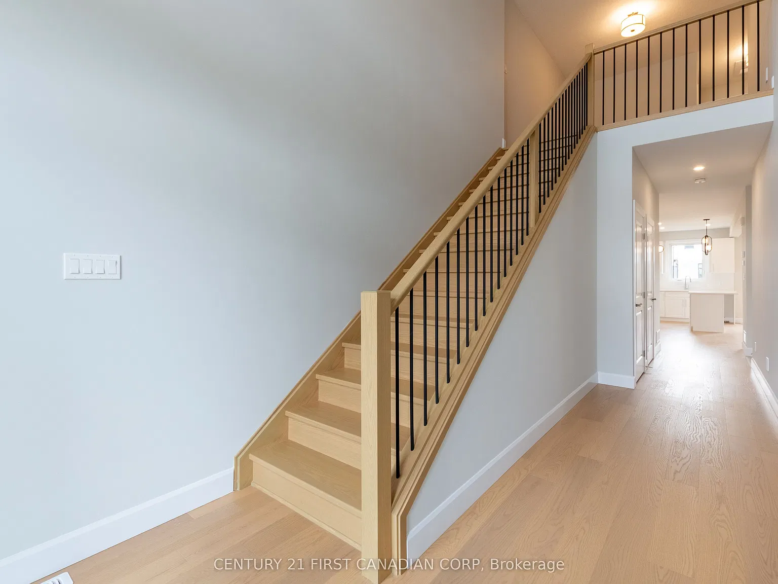 3 bed, $2,999 — Photo 4