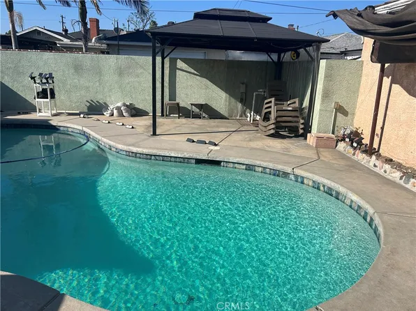 10019 Rosecrans Ave, Bellflower, CA 90706