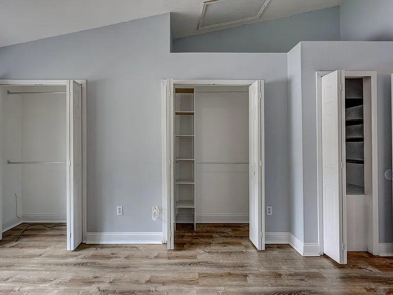 12450 Berkeley Square Dr — Photo 16