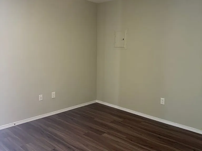 11015 Kendrick St SW — Photo 2