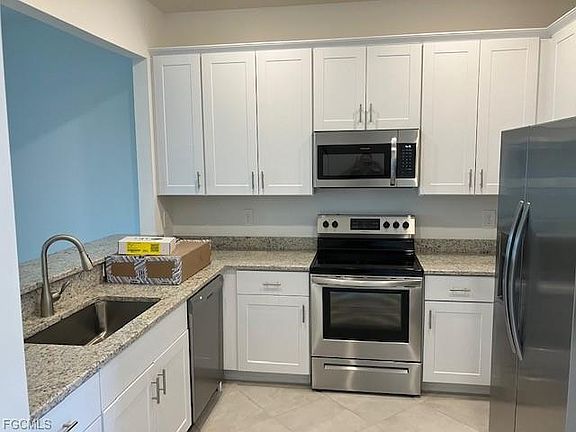 3rd image of 14162 Pine Lodge Ln