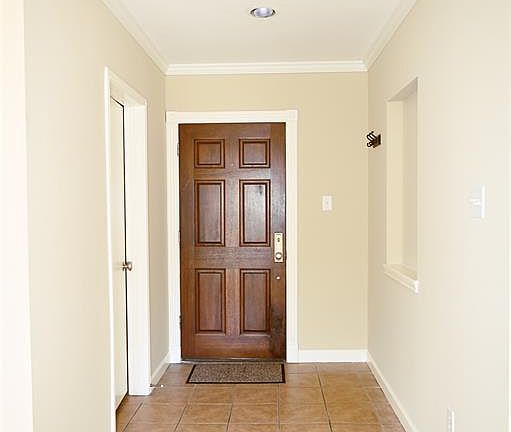 3rd image of 4515 Briar Hollow Pl APT 207