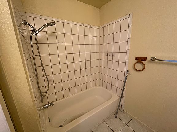 4th image of 4941 Morningstar Dr