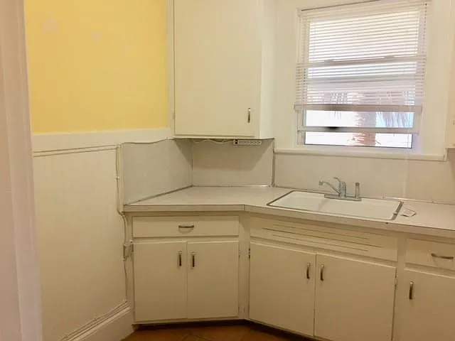 1 bed, 650 sqft, $1,050 — Photo 3
