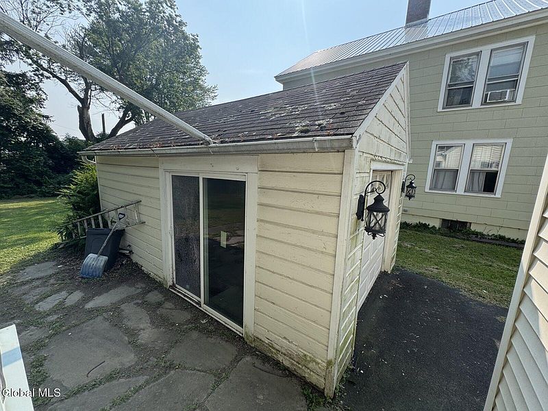 4th image of 7 Charles Street