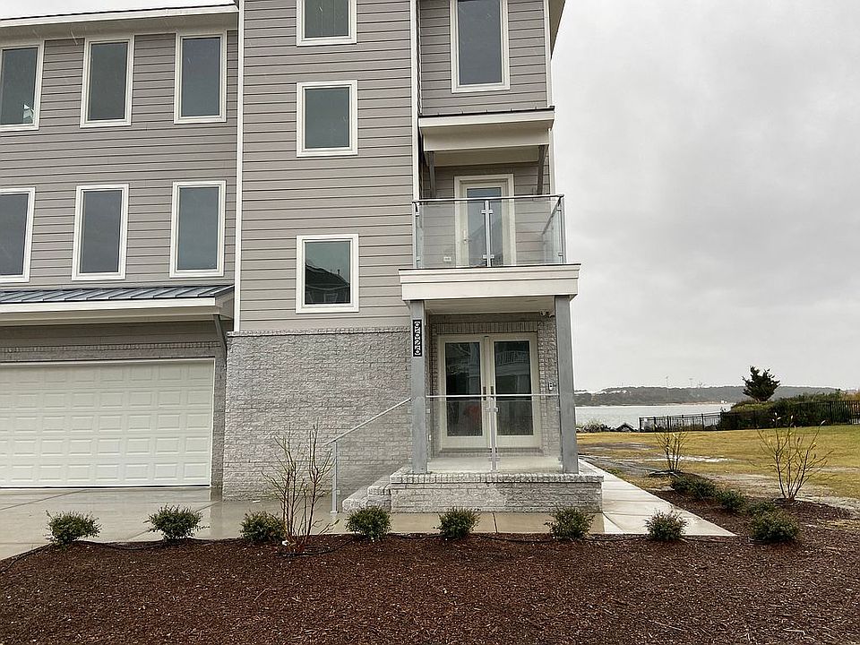 1st image of 9626 Bay Point Dr