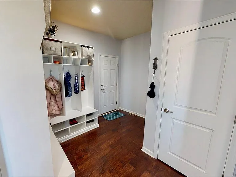 2038 Fieldcrest Ln — Photo 19