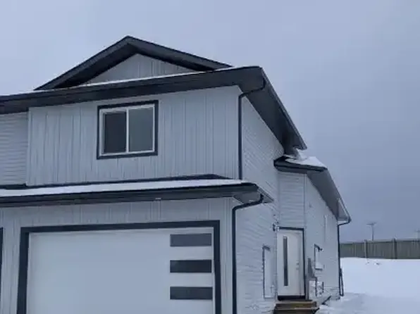 8401 101st Ave #1A, Grande Prairie, AB T8X 0S7