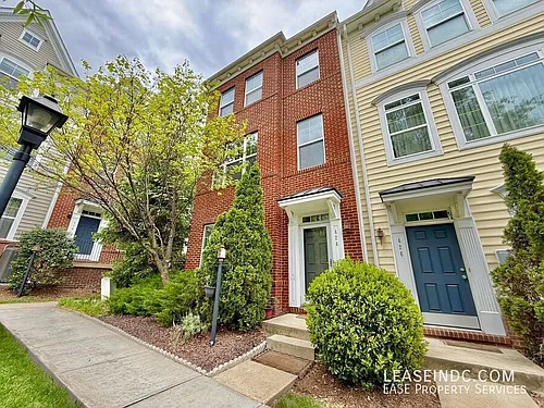 424 Ava Way NE Photo 1