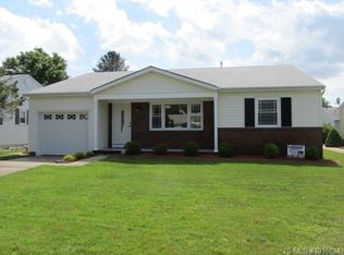 5 Rutland Dr, Toms River, NJ 08757