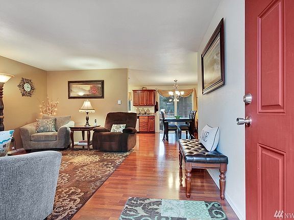 4th image of 21718 106th St E