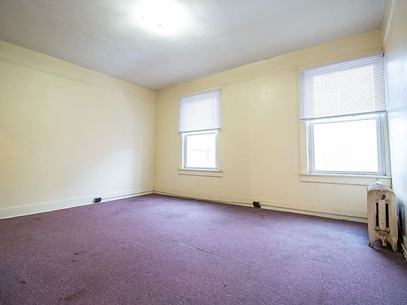 5th image of 311 Spruce 241/243/245 Walnut #4